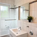 New-york Appartment, 2 Zimmer, Zentral Naehe Bahnhof Wilhelmshoehe