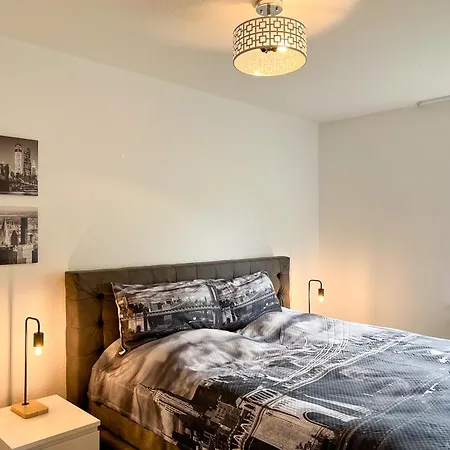New-york Appartment, 2 Zimmer, Zentral Naehe Bahnhof Wilhelmshoehe * Kassel