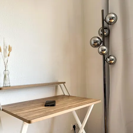 New-york Appartment, 2 Zimmer, Zentral Naehe Bahnhof Wilhelmshoehe Apartment