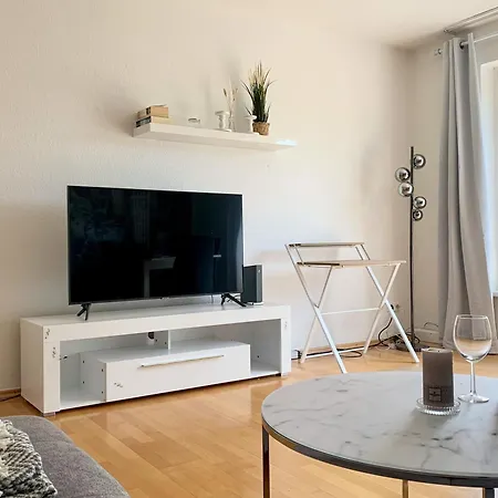 New-york Appartment, 2 Zimmer, Zentral Naehe Bahnhof Wilhelmshoehe * Kassel